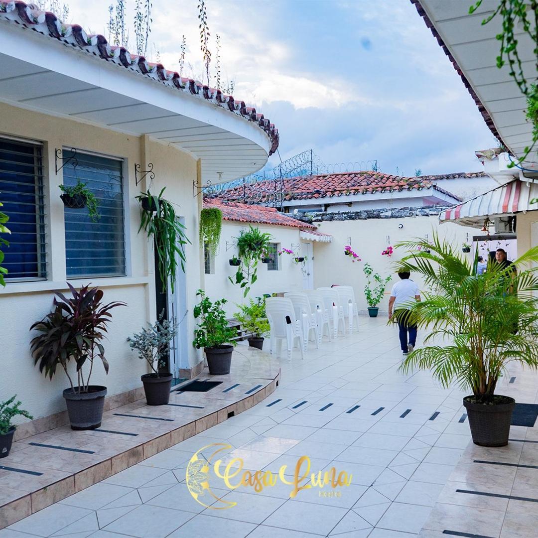 Hostal Casa Luna Santa Ana Exterior photo